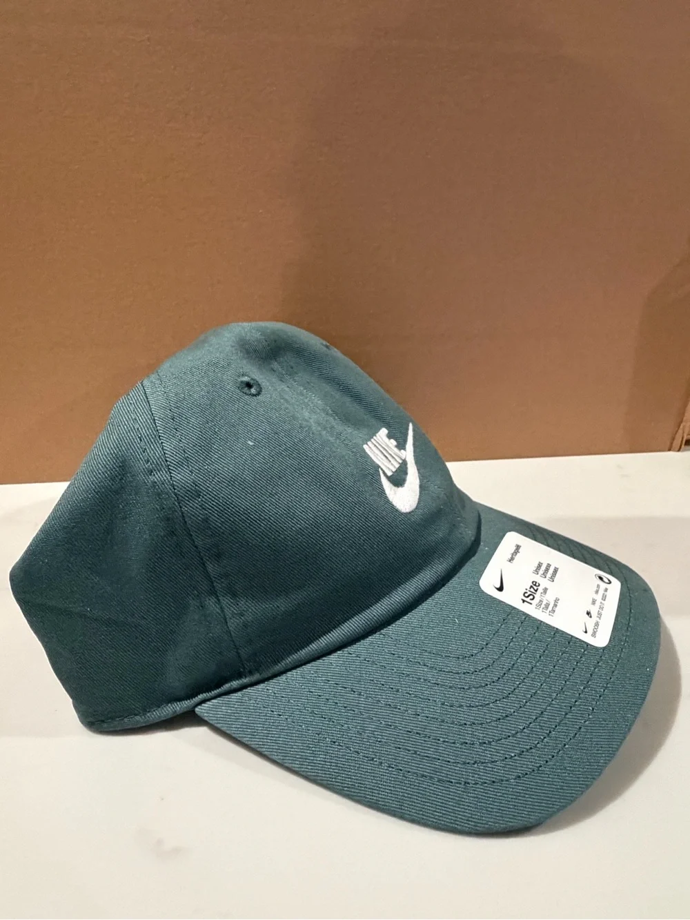 NIKE Unisex Green Solid Baseball Cap Hat, Adjustable One Size Casual